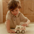 Little Dutch Ambulans med figur i gruppen Leksaker / Leksaksbilar & fordon / Bilar hos Bonti (LDLD2527)